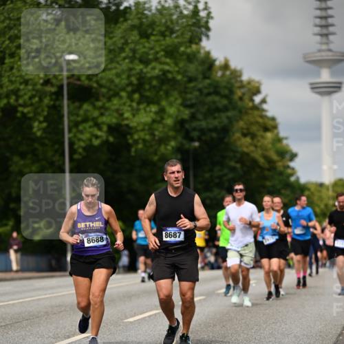 29.06.2025 - hella hamburg halbmarathon Dr. Thomas Lammeyer http://msf.ph/oto/8506140 29.06.2025 10:27:36 Kennedybrücke 1029, 1187, 1362, 1372, 1382, 1853, 2925, 3013, 3029, 4728, 4793, 5343, 6578, 7919, 8687, 8688, 9133, 9301, 9512, 9913 meine-sportfotos.de