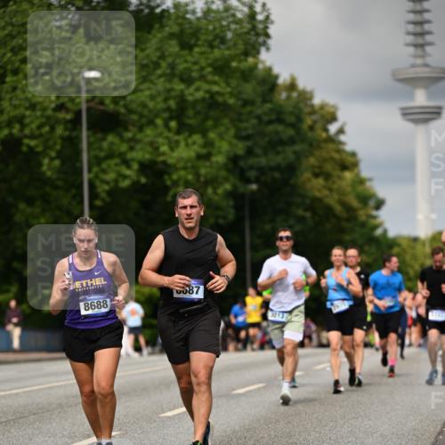 29.06.2025 - hella hamburg halbmarathon Dr. Thomas Lammeyer http://msf.ph/oto/8506155 29.06.2025 10:27:36 Kennedybrücke 1029, 1187, 1362, 1372, 1382, 1853, 2925, 3013, 3029, 4728, 4793, 5343, 6578, 7919, 8687, 8688, 9133, 9301, 9512, 9913 meine-sportfotos.de