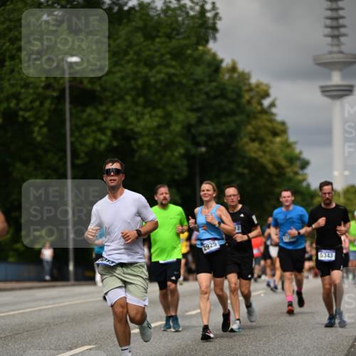 29.06.2025 - hella hamburg halbmarathon Dr. Thomas Lammeyer http://msf.ph/oto/8506235 29.06.2025 10:27:39 Kennedybrücke 1029, 1187, 1362, 1382, 1853, 2925, 3013, 3029, 4728, 4793, 5343, 8687, 8688, 9133, 9301, 9512, 9877, 9913 meine-sportfotos.de