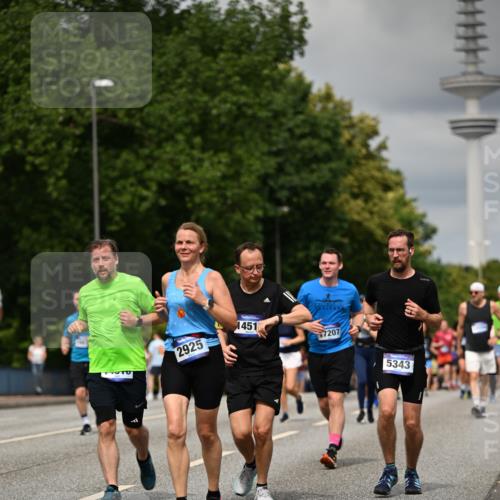 29.06.2025 - hella hamburg halbmarathon Dr. Thomas Lammeyer http://msf.ph/oto/8506290 29.06.2025 10:27:41 Kennedybrücke 1003, 1029, 1048, 1187, 1362, 1382, 2925, 3013, 3029, 4728, 4793, 5343, 7820, 8687, 8688, 8716, 9133, 9301, 9512, 9877, 9913 meine-sportfotos.de