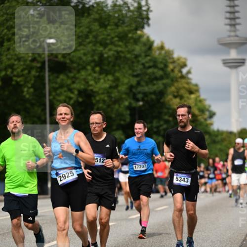 29.06.2025 - hella hamburg halbmarathon Dr. Thomas Lammeyer http://msf.ph/oto/8506324 29.06.2025 10:27:42 Kennedybrücke 1003, 1048, 1187, 1362, 1382, 2125, 2925, 3013, 3029, 3457, 4728, 4793, 5343, 7820, 8687, 8688, 8716, 9133, 9301, 9512, 9877, 9913 meine-sportfotos.de