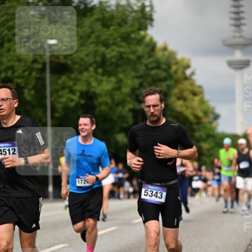 29.06.2025 - hella hamburg halbmarathon Dr. Thomas Lammeyer http://msf.ph/oto/8506378 29.06.2025 10:27:44 Kennedybrücke 1003, 1048, 1187, 1362, 1382, 2125, 2925, 3013, 3029, 3457, 4728, 5343, 7820, 8181, 8687, 8688, 8716, 9133, 9877, 9913 meine-sportfotos.de