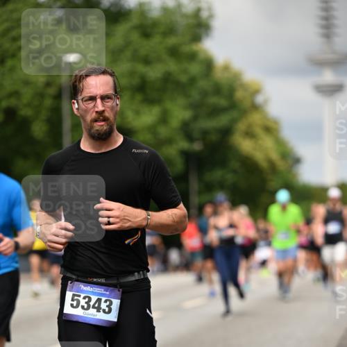 29.06.2025 - hella hamburg halbmarathon Dr. Thomas Lammeyer http://msf.ph/oto/8506427 29.06.2025 10:27:45 Kennedybrücke 1003, 1048, 1187, 1362, 1382, 2125, 2925, 3013, 3029, 3457, 4728, 5343, 7029, 7820, 8181, 8687, 8688, 8716, 9133, 9877, 9913 meine-sportfotos.de