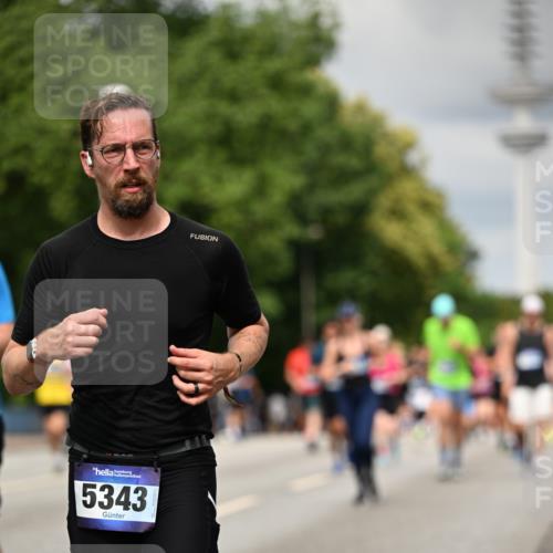 29.06.2025 - hella hamburg halbmarathon Dr. Thomas Lammeyer http://msf.ph/oto/8506432 29.06.2025 10:27:45 Kennedybrücke 1003, 1048, 1187, 1362, 1382, 2125, 2925, 3013, 3029, 3457, 4728, 5343, 7029, 7820, 8181, 8687, 8688, 8716, 9133, 9877, 9913 meine-sportfotos.de