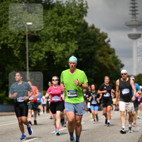 29.06.2025 - hella hamburg halbmarathon Dr. Thomas Lammeyer http://msf.ph/oto/8506517 29.06.2025 10:27:51 Kennedybrücke 1003, 1048, 1382, 2125, 2925, 3013, 3457, 4464, 5343, 5406, 6502, 7021, 7029, 7820, 8181, 8687, 8688, 8716, 9877, 10649 meine-sportfotos.de