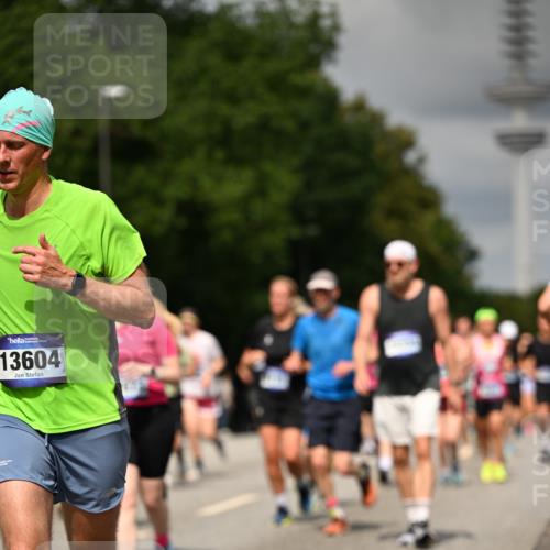 29.06.2025 - hella hamburg halbmarathon Dr. Thomas Lammeyer http://msf.ph/oto/8506608 29.06.2025 10:27:54 Kennedybrücke 1003, 1048, 1382, 2125, 2925, 3034, 3285, 3457, 4464, 4684, 5343, 5406, 6502, 7021, 7029, 7820, 8181, 8716, 9877, 10649 meine-sportfotos.de