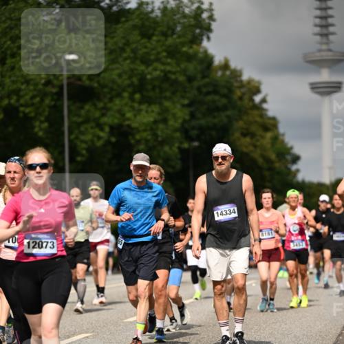 29.06.2025 - hella hamburg halbmarathon Dr. Thomas Lammeyer http://msf.ph/oto/8506625 29.06.2025 10:27:55 Kennedybrücke 1003, 1048, 1382, 2125, 2925, 3034, 3285, 3457, 4464, 4684, 5343, 5406, 6502, 7021, 7029, 7820, 8181, 8716, 9217, 9877, 10649 meine-sportfotos.de