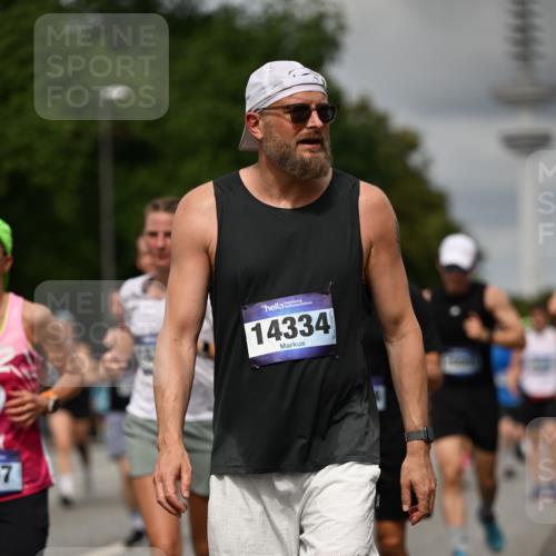 29.06.2025 - hella hamburg halbmarathon Dr. Thomas Lammeyer http://msf.ph/oto/8506792 29.06.2025 10:28:01 Kennedybrücke 1003, 1048, 1382, 2125, 3034, 3285, 3457, 4464, 4684, 5406, 6502, 7021, 7029, 7820, 8181, 8716, 9217, 9877, 10649 meine-sportfotos.de