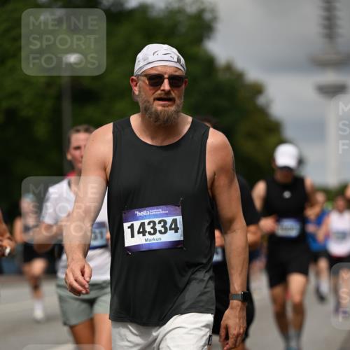 29.06.2025 - hella hamburg halbmarathon Dr. Thomas Lammeyer http://msf.ph/oto/8506800 29.06.2025 10:28:01 Kennedybrücke 1003, 1048, 1382, 2125, 3034, 3285, 3457, 4464, 4684, 5406, 6502, 7021, 7029, 7820, 8181, 8716, 9217, 9877, 10649 meine-sportfotos.de
