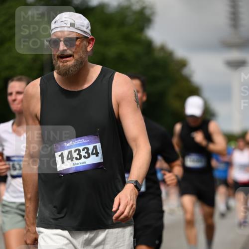 29.06.2025 - hella hamburg halbmarathon Dr. Thomas Lammeyer http://msf.ph/oto/8506812 29.06.2025 10:28:02 Kennedybrücke 1003, 1048, 1382, 1444, 2125, 2489, 3034, 3285, 3457, 4464, 4684, 5406, 6502, 7021, 7029, 7820, 8031, 8181, 8716, 9217, 9877, 10649 meine-sportfotos.de