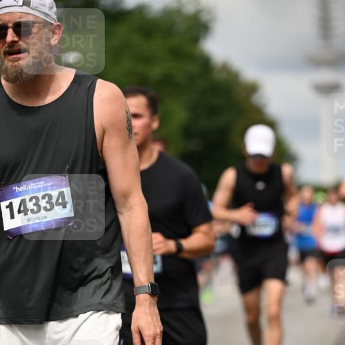 29.06.2025 - hella hamburg halbmarathon Dr. Thomas Lammeyer http://msf.ph/oto/8506825 29.06.2025 10:28:02 Kennedybrücke 1003, 1048, 1382, 1444, 2125, 2489, 3034, 3285, 3457, 4464, 4684, 5406, 6502, 7021, 7029, 7820, 8031, 8181, 8716, 9217, 9877, 10649 meine-sportfotos.de