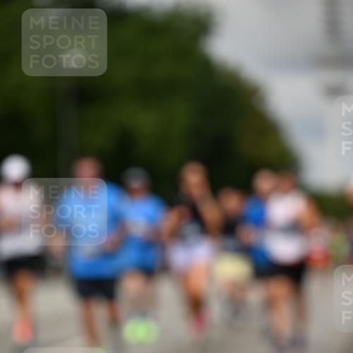 29.06.2025 - hella hamburg halbmarathon Dr. Thomas Lammeyer http://msf.ph/oto/8506908 29.06.2025 10:28:05 Kennedybrücke 1003, 1048, 1444, 2125, 2489, 3034, 3285, 3457, 4464, 4684, 5406, 6502, 7021, 7029, 7820, 8031, 8181, 8716, 9217, 9877, 10649 meine-sportfotos.de