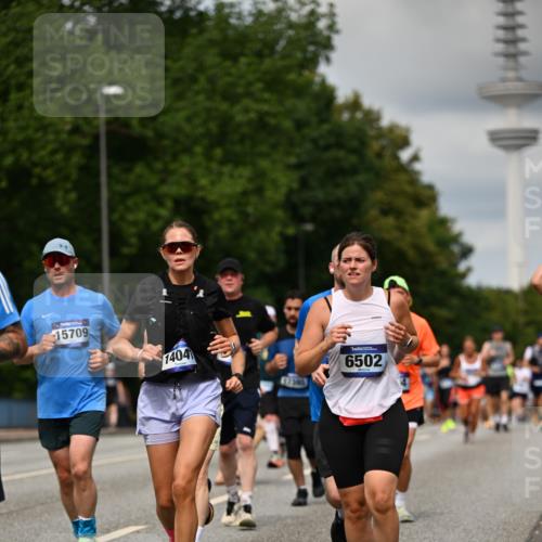 29.06.2025 - hella hamburg halbmarathon Dr. Thomas Lammeyer http://msf.ph/oto/8506956 29.06.2025 10:28:07 Kennedybrücke 1003, 1048, 1444, 2108, 2125, 2489, 3034, 3285, 3457, 4391, 4464, 4684, 5406, 6502, 7021, 7029, 7820, 8031, 8181, 8716, 9217, 9715, 9877, 10649 meine-sportfotos.de