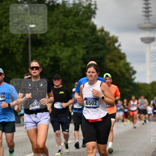 29.06.2025 - hella hamburg halbmarathon Dr. Thomas Lammeyer http://msf.ph/oto/8506973 29.06.2025 10:28:07 Kennedybrücke 1003, 1048, 1444, 2108, 2125, 2489, 3034, 3285, 3457, 4391, 4464, 4684, 5406, 6502, 7021, 7029, 7820, 8031, 8181, 8716, 9217, 9715, 9877, 10649 meine-sportfotos.de