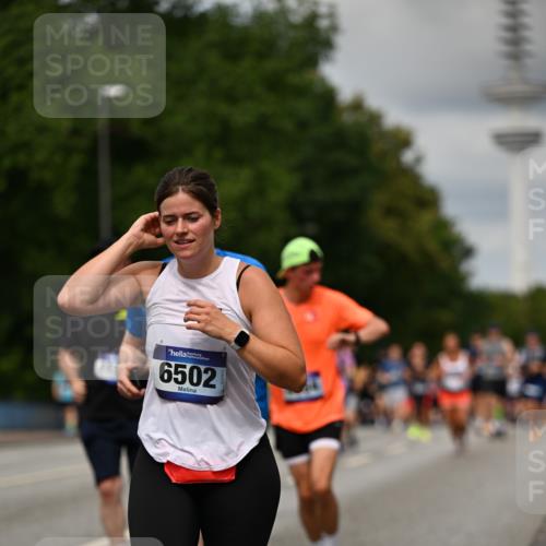 29.06.2025 - hella hamburg halbmarathon Dr. Thomas Lammeyer http://msf.ph/oto/8507016 29.06.2025 10:28:09 Kennedybrücke 1003, 1048, 1444, 2108, 2125, 2489, 3034, 3185, 3285, 3457, 4391, 4464, 4597, 4684, 5406, 5661, 6502, 7013, 7021, 7029, 7820, 8031, 8149, 8181, 8716, 9217, 9715, 10649 meine-sportfotos.de