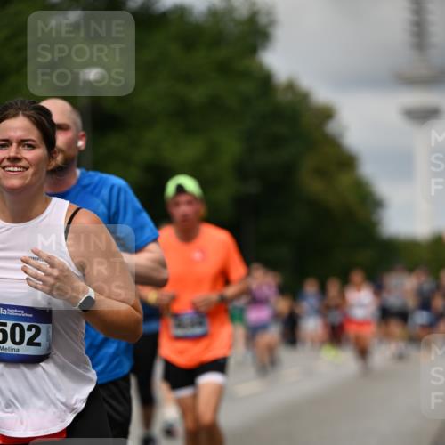 29.06.2025 - hella hamburg halbmarathon Dr. Thomas Lammeyer http://msf.ph/oto/8507030 29.06.2025 10:28:09 Kennedybrücke 1003, 1048, 1444, 2108, 2125, 2489, 3034, 3185, 3285, 3457, 4391, 4464, 4597, 4684, 5406, 5661, 6502, 7013, 7021, 7029, 7820, 8031, 8149, 8181, 8716, 9217, 9715, 10649 meine-sportfotos.de