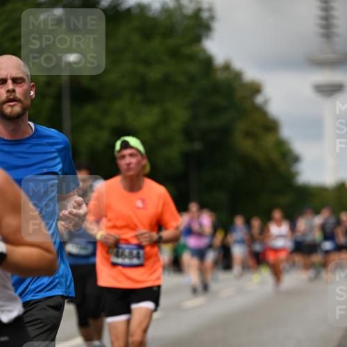 29.06.2025 - hella hamburg halbmarathon Dr. Thomas Lammeyer http://msf.ph/oto/8507033 29.06.2025 10:28:10 Kennedybrücke 1003, 1005, 1048, 1444, 2108, 2125, 2489, 3034, 3185, 3285, 3457, 4122, 4391, 4464, 4597, 4684, 5406, 5661, 6502, 7013, 7021, 7029, 7820, 8031, 8149, 8181, 8716, 9217, 9715, 10649 meine-sportfotos.de