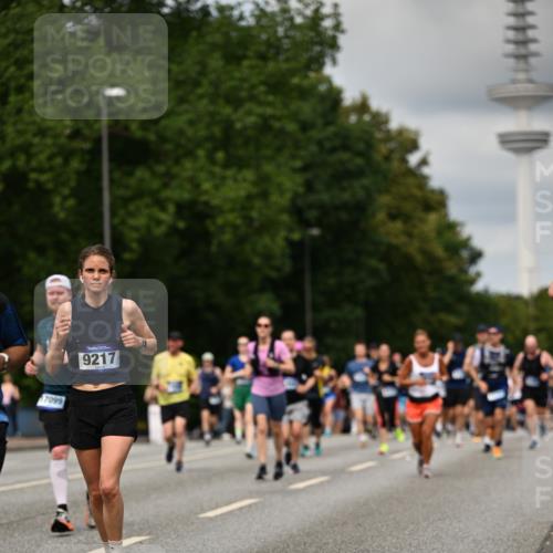 29.06.2025 - hella hamburg halbmarathon Dr. Thomas Lammeyer http://msf.ph/oto/8507057 29.06.2025 10:28:11 Kennedybrücke 1005, 1009, 1048, 1304, 1444, 2108, 2125, 2489, 3034, 3185, 3285, 3457, 4122, 4391, 4464, 4597, 4684, 5406, 5661, 6502, 7013, 7021, 7029, 7820, 8031, 8149, 8181, 8716, 9217, 9715, 10649 meine-sportfotos.de