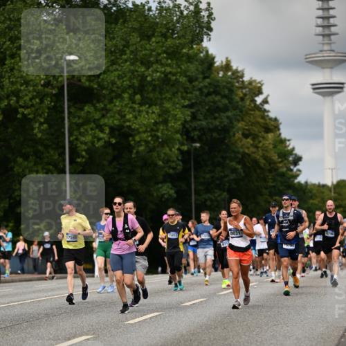 29.06.2025 - hella hamburg halbmarathon Dr. Thomas Lammeyer http://msf.ph/oto/8507087 29.06.2025 10:28:13 Kennedybrücke 1005, 1009, 1304, 1444, 2108, 2489, 3034, 3185, 3285, 4122, 4391, 4464, 4597, 4684, 5406, 5661, 6502, 7013, 7021, 7029, 8031, 8149, 8181, 8676, 9217, 9715, 10649 meine-sportfotos.de
