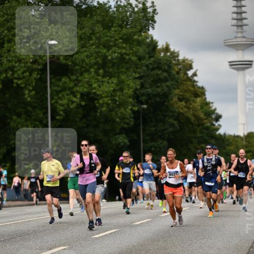 29.06.2025 - hella hamburg halbmarathon Dr. Thomas Lammeyer http://msf.ph/oto/8507089 29.06.2025 10:28:13 Kennedybrücke 1005, 1009, 1304, 1444, 2108, 2489, 3034, 3185, 3285, 4122, 4391, 4464, 4597, 4684, 5406, 5661, 6502, 7013, 7021, 7029, 8031, 8149, 8181, 8676, 9217, 9715, 10649 meine-sportfotos.de