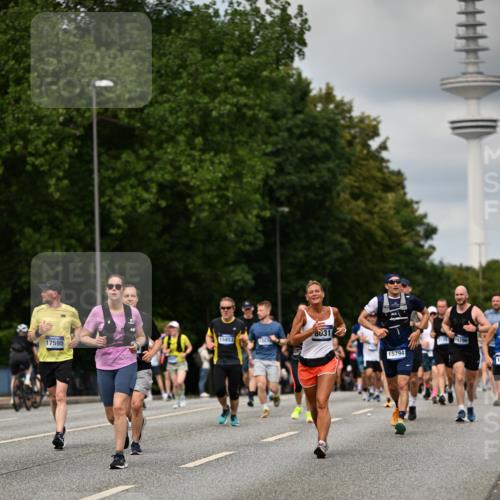 29.06.2025 - hella hamburg halbmarathon Dr. Thomas Lammeyer http://msf.ph/oto/8507109 29.06.2025 10:28:14 Kennedybrücke 1005, 1009, 1304, 1444, 2108, 2489, 2766, 3034, 3185, 3285, 4122, 4391, 4464, 4597, 4684, 5406, 5661, 6502, 7013, 7021, 7029, 8031, 8149, 8676, 9217, 9715, 10649, 11300 meine-sportfotos.de