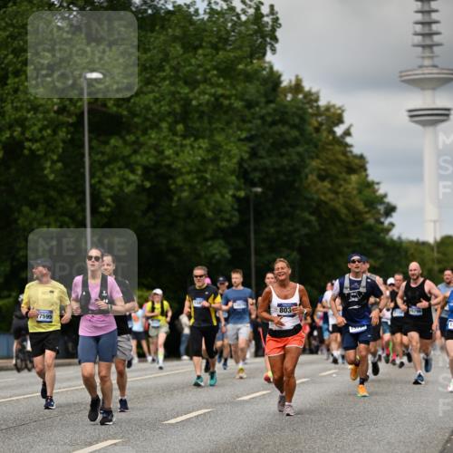 29.06.2025 - hella hamburg halbmarathon Dr. Thomas Lammeyer http://msf.ph/oto/8507112 29.06.2025 10:28:14 Kennedybrücke 1005, 1009, 1304, 1444, 2108, 2489, 2766, 3034, 3185, 3285, 4122, 4391, 4464, 4597, 4684, 5406, 5661, 6502, 7013, 7021, 7029, 8031, 8149, 8676, 9217, 9715, 10649, 11300 meine-sportfotos.de