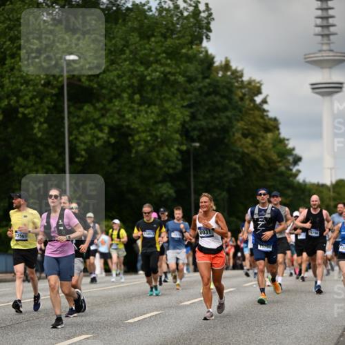 29.06.2025 - hella hamburg halbmarathon Dr. Thomas Lammeyer http://msf.ph/oto/8507117 29.06.2025 10:28:14 Kennedybrücke 1005, 1009, 1304, 1444, 2108, 2489, 2766, 3034, 3185, 3285, 4122, 4391, 4464, 4597, 4684, 5406, 5661, 6502, 7013, 7021, 7029, 8031, 8149, 8676, 9217, 9715, 10649, 11300 meine-sportfotos.de