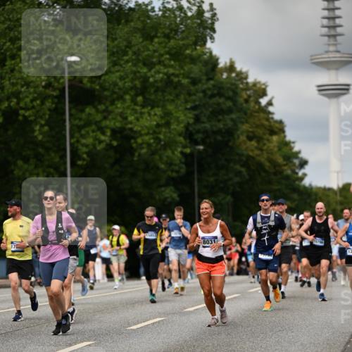 29.06.2025 - hella hamburg halbmarathon Dr. Thomas Lammeyer http://msf.ph/oto/8507120 29.06.2025 10:28:14 Kennedybrücke 1005, 1009, 1304, 1444, 2108, 2489, 2766, 3034, 3185, 3285, 4122, 4391, 4464, 4597, 4684, 5406, 5661, 6502, 7013, 7021, 7029, 8031, 8149, 8676, 9217, 9715, 10649, 11300 meine-sportfotos.de