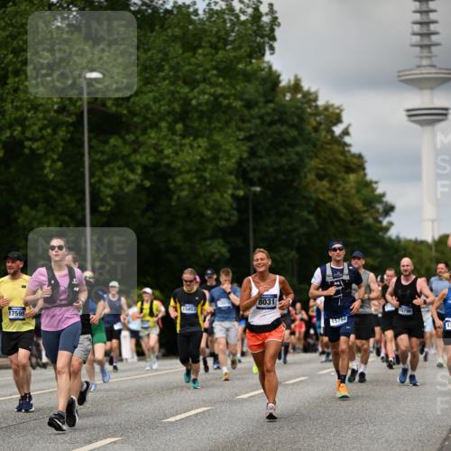 29.06.2025 - hella hamburg halbmarathon Dr. Thomas Lammeyer http://msf.ph/oto/8507123 29.06.2025 10:28:15 Kennedybrücke 1005, 1009, 1304, 1444, 2108, 2489, 2766, 3034, 3185, 3285, 4122, 4391, 4464, 4597, 4684, 5406, 5661, 6502, 7013, 7021, 7029, 8031, 8149, 8676, 9217, 9715, 10649, 11300 meine-sportfotos.de