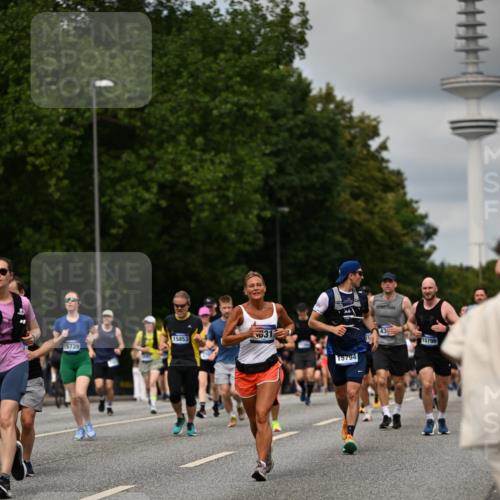 29.06.2025 - hella hamburg halbmarathon Dr. Thomas Lammeyer http://msf.ph/oto/8507137 29.06.2025 10:28:15 Kennedybrücke 1005, 1009, 1304, 1444, 2108, 2489, 2766, 3034, 3185, 3285, 4122, 4391, 4464, 4597, 4684, 5406, 5661, 6502, 7013, 7021, 7029, 8031, 8149, 8676, 9217, 9715, 10649, 11300 meine-sportfotos.de