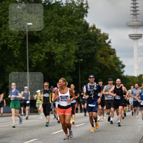 29.06.2025 - hella hamburg halbmarathon Dr. Thomas Lammeyer http://msf.ph/oto/8507147 29.06.2025 10:28:16 Kennedybrücke 1005, 1009, 1304, 1444, 2108, 2489, 2766, 3034, 3185, 3285, 4122, 4391, 4464, 4597, 4684, 5406, 5661, 6502, 7013, 7021, 8031, 8149, 8676, 9217, 9715, 10649, 11300, 11415 meine-sportfotos.de