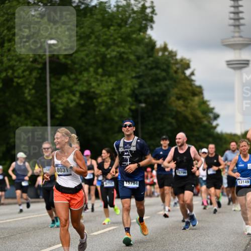 29.06.2025 - hella hamburg halbmarathon Dr. Thomas Lammeyer http://msf.ph/oto/8507154 29.06.2025 10:28:17 Kennedybrücke 1005, 1009, 1304, 1444, 2108, 2489, 2766, 3034, 3185, 3285, 4122, 4391, 4464, 4597, 4684, 5406, 5661, 6502, 7013, 8031, 8149, 8676, 8717, 9217, 9603, 9715, 10649, 11300, 11415 meine-sportfotos.de