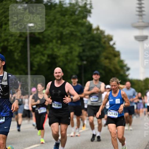 29.06.2025 - hella hamburg halbmarathon Dr. Thomas Lammeyer http://msf.ph/oto/8507204 29.06.2025 10:28:20 Kennedybrücke 1005, 1009, 1304, 1444, 2108, 2489, 2766, 3034, 3185, 3285, 3579, 4122, 4391, 4597, 4684, 4993, 5055, 5160, 5406, 5661, 6502, 7013, 8031, 8149, 8297, 8676, 8717, 9217, 9603, 9715, 11300, 11415 meine-sportfotos.de