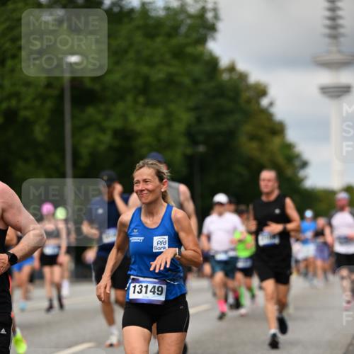 29.06.2025 - hella hamburg halbmarathon Dr. Thomas Lammeyer http://msf.ph/oto/8507235 29.06.2025 10:28:22 Kennedybrücke 1005, 1009, 1304, 1444, 1545, 2108, 2489, 2766, 3034, 3185, 3285, 3579, 4122, 4391, 4597, 4684, 4993, 5055, 5160, 5661, 7013, 8031, 8149, 8297, 8676, 8717, 9217, 9603, 9715, 11300, 11415 meine-sportfotos.de