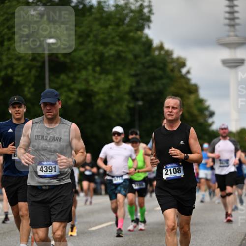 29.06.2025 - hella hamburg halbmarathon Dr. Thomas Lammeyer http://msf.ph/oto/8507266 29.06.2025 10:28:23 Kennedybrücke 1005, 1009, 1304, 1444, 1545, 2108, 2489, 2766, 3034, 3185, 3579, 4122, 4391, 4597, 4993, 5055, 5160, 5661, 7013, 8031, 8141, 8149, 8297, 8676, 8717, 9217, 9603, 9715, 11300, 11415 meine-sportfotos.de
