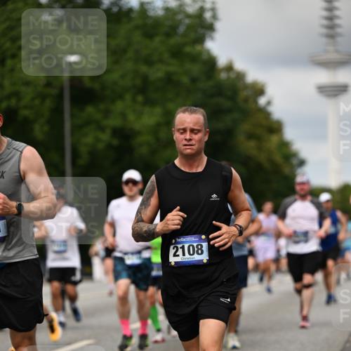 29.06.2025 - hella hamburg halbmarathon Dr. Thomas Lammeyer http://msf.ph/oto/8507283 29.06.2025 10:28:24 Kennedybrücke 1005, 1009, 1304, 1444, 1545, 2108, 2489, 2766, 3034, 3185, 3579, 4122, 4391, 4597, 4993, 5055, 5160, 5661, 7013, 8031, 8141, 8149, 8297, 8676, 8717, 9217, 9603, 9715, 11300, 11415 meine-sportfotos.de
