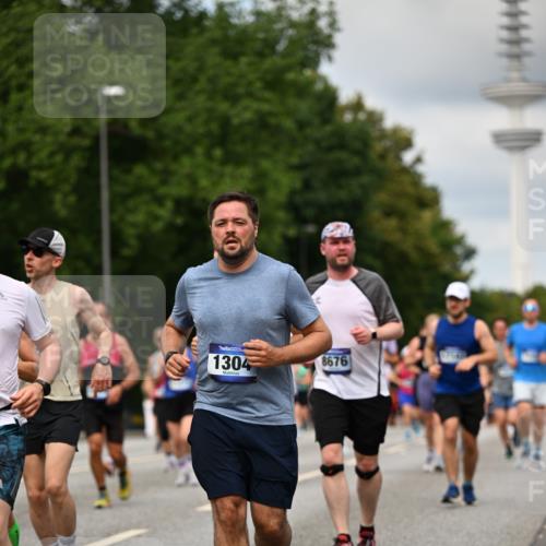29.06.2025 - hella hamburg halbmarathon Dr. Thomas Lammeyer http://msf.ph/oto/8507318 29.06.2025 10:28:27 Kennedybrücke 1005, 1009, 1304, 1444, 1545, 2108, 2489, 2766, 3185, 3579, 4122, 4391, 4597, 4646, 4993, 5055, 5160, 5258, 5260, 5661, 7013, 8031, 8141, 8149, 8297, 8676, 8717, 9603, 9715, 11300, 11415 meine-sportfotos.de
