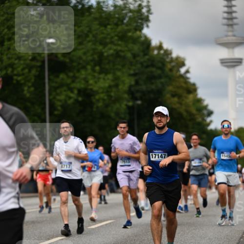 29.06.2025 - hella hamburg halbmarathon Dr. Thomas Lammeyer http://msf.ph/oto/8507369 29.06.2025 10:28:30 Kennedybrücke 1005, 1009, 1304, 1444, 1545, 2108, 2489, 2766, 3185, 3579, 4122, 4391, 4597, 4646, 4993, 5055, 5160, 5258, 5260, 5661, 7013, 8031, 8141, 8149, 8297, 8676, 8717, 9603, 9715, 11300, 11415 meine-sportfotos.de