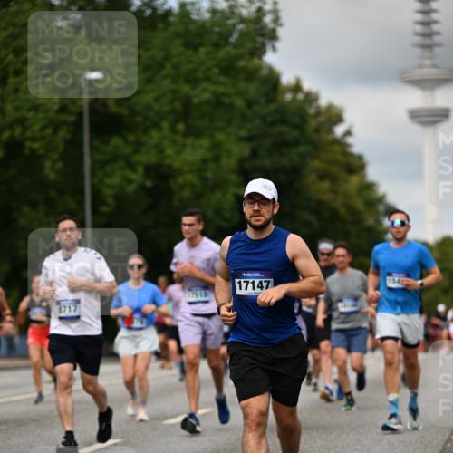 29.06.2025 - hella hamburg halbmarathon Dr. Thomas Lammeyer http://msf.ph/oto/8507384 29.06.2025 10:28:31 Kennedybrücke 1005, 1009, 1304, 1444, 1545, 2108, 2489, 2766, 3185, 3579, 4122, 4391, 4597, 4646, 4993, 5055, 5160, 5258, 5260, 5661, 7013, 8031, 8141, 8149, 8297, 8676, 8717, 9603, 9715, 11300, 11415 meine-sportfotos.de
