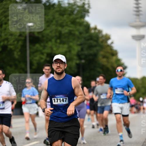 29.06.2025 - hella hamburg halbmarathon Dr. Thomas Lammeyer http://msf.ph/oto/8507394 29.06.2025 10:28:32 Kennedybrücke 1005, 1009, 1304, 1444, 1545, 2108, 2489, 2766, 3185, 3579, 4122, 4391, 4597, 4646, 4993, 5055, 5160, 5258, 5260, 5661, 5954, 7013, 8031, 8141, 8149, 8297, 8676, 8717, 8918, 8920, 9603, 9715, 11300, 11415 meine-sportfotos.de