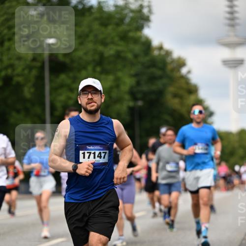 29.06.2025 - hella hamburg halbmarathon Dr. Thomas Lammeyer http://msf.ph/oto/8507400 29.06.2025 10:28:32 Kennedybrücke 1005, 1009, 1304, 1444, 1545, 2108, 2489, 2766, 3185, 3579, 4122, 4391, 4597, 4646, 4993, 5055, 5160, 5258, 5260, 5661, 5954, 7013, 8031, 8141, 8149, 8297, 8676, 8717, 8918, 8920, 9603, 9715, 11300, 11415 meine-sportfotos.de