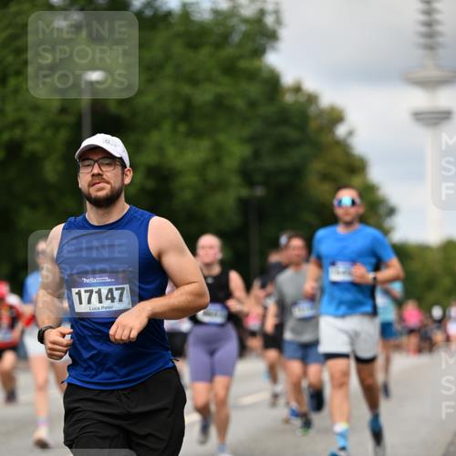 29.06.2025 - hella hamburg halbmarathon Dr. Thomas Lammeyer http://msf.ph/oto/8507407 29.06.2025 10:28:32 Kennedybrücke 1005, 1009, 1304, 1444, 1545, 2108, 2489, 2766, 3185, 3579, 4122, 4391, 4597, 4646, 4993, 5055, 5160, 5258, 5260, 5661, 5954, 7013, 8031, 8141, 8149, 8297, 8676, 8717, 8918, 8920, 9603, 9715, 11300, 11415 meine-sportfotos.de