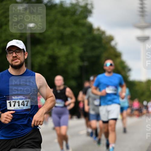 29.06.2025 - hella hamburg halbmarathon Dr. Thomas Lammeyer http://msf.ph/oto/8507414 29.06.2025 10:28:33 Kennedybrücke 1005, 1009, 1304, 1545, 2108, 2766, 3185, 3579, 4122, 4391, 4597, 4646, 4993, 5039, 5055, 5160, 5258, 5260, 5661, 5954, 7013, 8141, 8149, 8297, 8676, 8717, 8918, 8920, 9603, 9715, 11300, 11415 meine-sportfotos.de