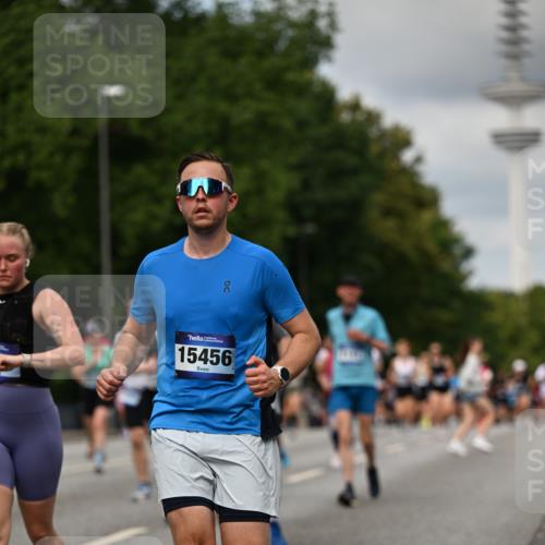 29.06.2025 - hella hamburg halbmarathon Dr. Thomas Lammeyer http://msf.ph/oto/8507446 29.06.2025 10:28:35 Kennedybrücke 1005, 1009, 1304, 1545, 2108, 2766, 3185, 3579, 4122, 4162, 4391, 4597, 4646, 4993, 5039, 5055, 5160, 5258, 5260, 5661, 5954, 7013, 7426, 8141, 8149, 8187, 8297, 8676, 8717, 8918, 8920, 9603, 9715, 11300, 11415 meine-sportfotos.de
