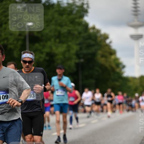 29.06.2025 - hella hamburg halbmarathon Dr. Thomas Lammeyer http://msf.ph/oto/8507483 29.06.2025 10:28:37 Kennedybrücke 1005, 1009, 1304, 1545, 2766, 3185, 3579, 4122, 4162, 4391, 4597, 4646, 4993, 5039, 5055, 5160, 5258, 5260, 5661, 5954, 7013, 7426, 8141, 8149, 8187, 8297, 8676, 8717, 8918, 8920, 9603, 9715, 11300, 11415 meine-sportfotos.de