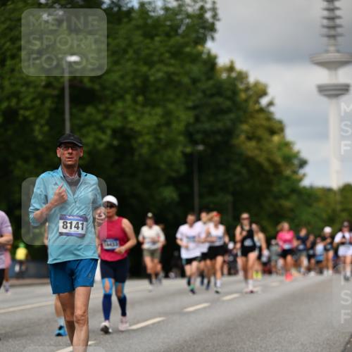 29.06.2025 - hella hamburg halbmarathon Dr. Thomas Lammeyer http://msf.ph/oto/8507522 29.06.2025 10:28:39 Kennedybrücke 1005, 1009, 1304, 1545, 2766, 3579, 4122, 4162, 4646, 4993, 5039, 5055, 5160, 5258, 5260, 5661, 5954, 7426, 7920, 8141, 8187, 8297, 8676, 8717, 8918, 8920, 9603, 11300, 11415 meine-sportfotos.de