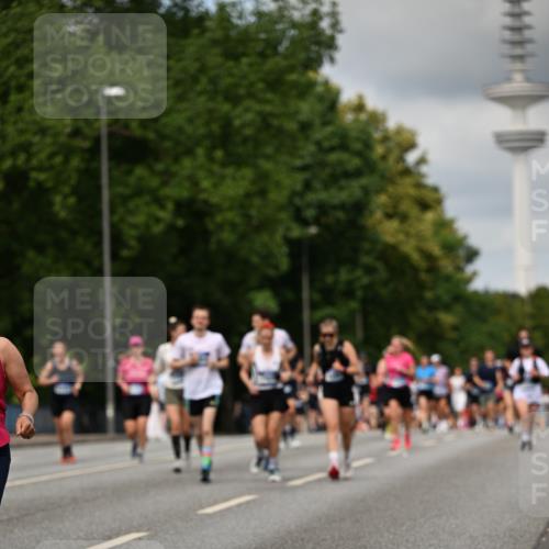 29.06.2025 - hella hamburg halbmarathon Dr. Thomas Lammeyer http://msf.ph/oto/8507592 29.06.2025 10:28:42 Kennedybrücke 1545, 2766, 3579, 4162, 4646, 4993, 5039, 5055, 5160, 5258, 5260, 5954, 7426, 7920, 8141, 8187, 8297, 8676, 8717, 8918, 8920, 9603, 11300, 11415 meine-sportfotos.de
