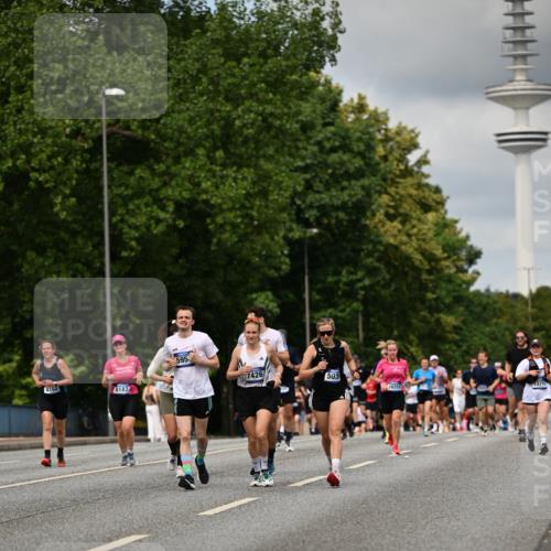 29.06.2025 - hella hamburg halbmarathon Dr. Thomas Lammeyer http://msf.ph/oto/8507599 29.06.2025 10:28:43 Kennedybrücke 1545, 2766, 3579, 4162, 4646, 4993, 5039, 5055, 5160, 5258, 5260, 5954, 7426, 7920, 8141, 8187, 8297, 8717, 8918, 8920, 9603, 11300, 11415 meine-sportfotos.de