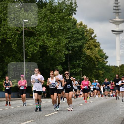 29.06.2025 - hella hamburg halbmarathon Dr. Thomas Lammeyer http://msf.ph/oto/8507615 29.06.2025 10:28:43 Kennedybrücke 1545, 2766, 3579, 4162, 4646, 4993, 5039, 5055, 5160, 5258, 5260, 5954, 7426, 7920, 8141, 8187, 8297, 8717, 8918, 8920, 9603, 11300, 11415 meine-sportfotos.de