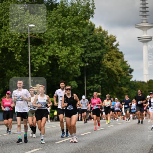 29.06.2025 - hella hamburg halbmarathon Dr. Thomas Lammeyer http://msf.ph/oto/8507643 29.06.2025 10:28:45 Kennedybrücke 1389, 1545, 3579, 4162, 4646, 4993, 5039, 5055, 5160, 5258, 5260, 5954, 7426, 7920, 8141, 8187, 8297, 8717, 8918, 8920, 9603, 11415 meine-sportfotos.de